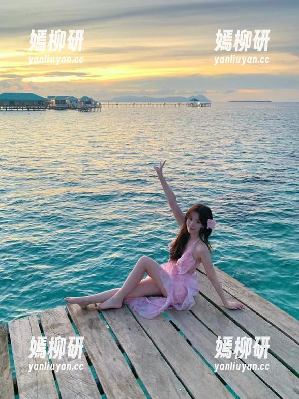 一边吃瓜一边观看“166.fun”！绝配啊！