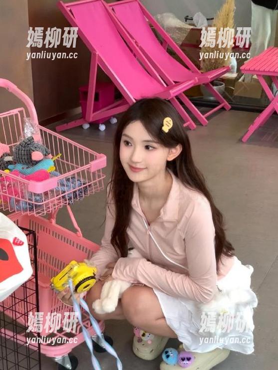 17吃瓜网开新栏目：更新旧看戏，现场扔瓜怎么搞？