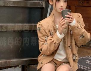 别骗我，这就是1970s蜜桃色的内幕吧？快分享黑料！