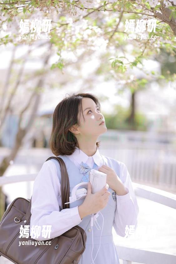 咦，51cg1.ct的瓜链接让我想起小镇传说，真神奇