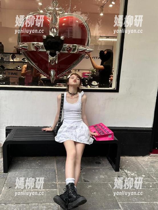 在51cg1.ct的入口徘徊，真让人怀疑人性啊！