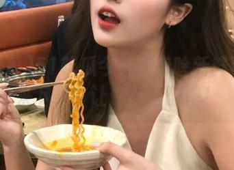 51吃瓜今天又有啥新鲜事？快来下载，让你不再孤单！