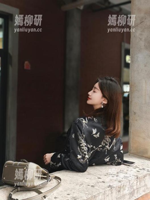 朋友说51吃瓜51cgfun有条新“线路”，我心想：냐？我得去探险一下！