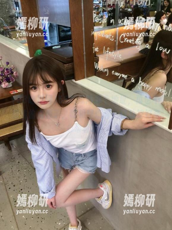 58吃瓜网 58吃瓜网那个地址,再也不想偷偷点击了,明明想低调,但总被好奇心牵着跑!