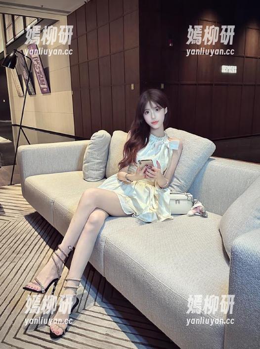 91吃瓜网地址揭晓，原来吃瓜还能这么“道德绑架”现场。
