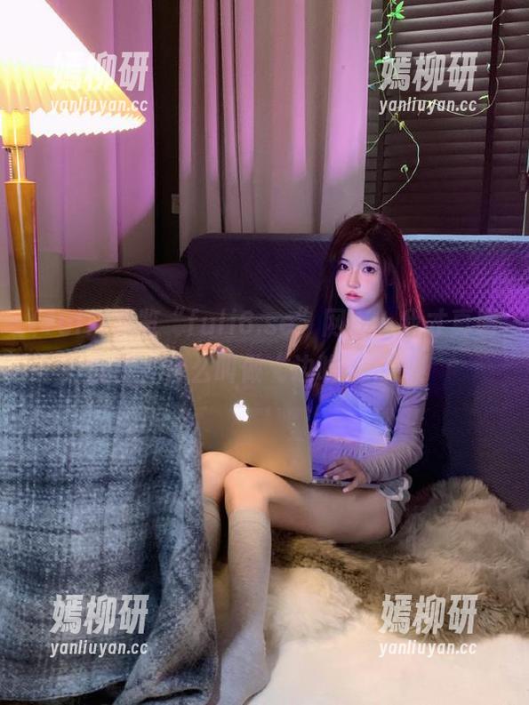 浏览“fuli6.se”网页，我才真明白了，什么叫做“边吃边看”！