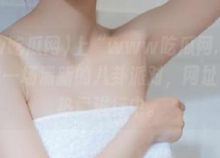 上“www吃瓜网.com”，就像一场清新的八卦派对，网址￥正在热闹进行中。
