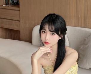 有人说zztt21发布的八卦造诣堪比翻翻看的小说，可我偏偏觉得有点奇怪啊…