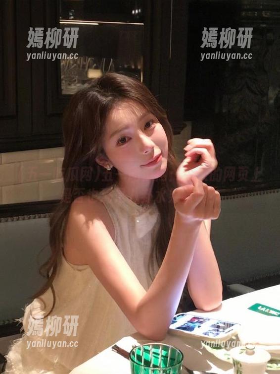 五一吃瓜网：今天的网页上是否也满是八卦水果味呢？
