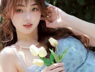 “免费吃瓜网”发布全新表情包，吃瓜有新姿态！