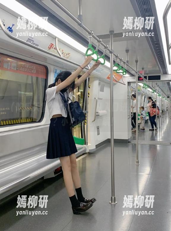 吃瓜天堂：从入口进来，想走？小心被吃掉哦！