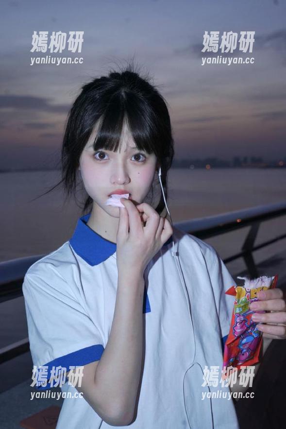 误入吃瓜网网址：app居然能吸引我到深夜！