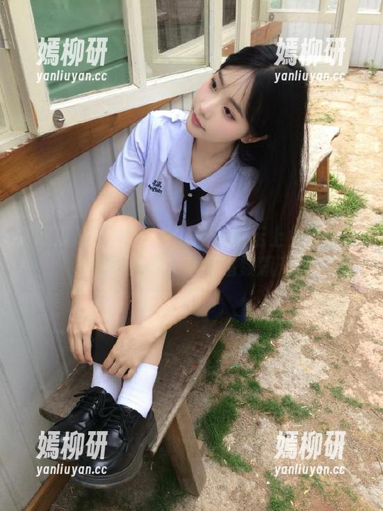 今天又在吃瓜论坛上免费收割了五个八卦，幸福指数飙升！