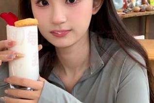 每日黑料：首页刷新了我一万次，我的好奇心快撑爆了