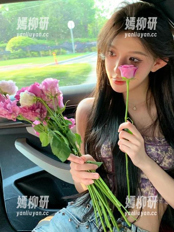更新速递：网曝黑料带我进入奇妙的瓜圈，快来围观我的迷茫！