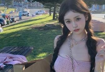 在线探秘“网曝黑料网”，太像一场不想醒来的梦了。