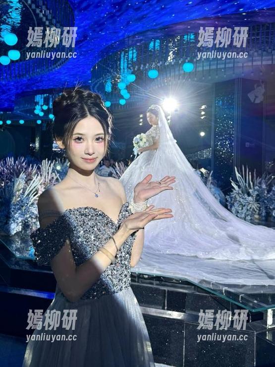 有趣就是这么简单，下载“黑料正能量index”，来一场无底的八卦探险！