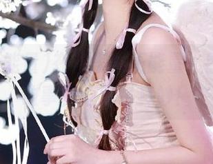 在线黑料正能量，图片中的故事真心莫名其妙！