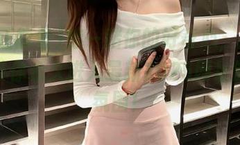 赌一赌你的好奇心，黑料正能量带你永久进入最新2025网址的奇妙氛围！