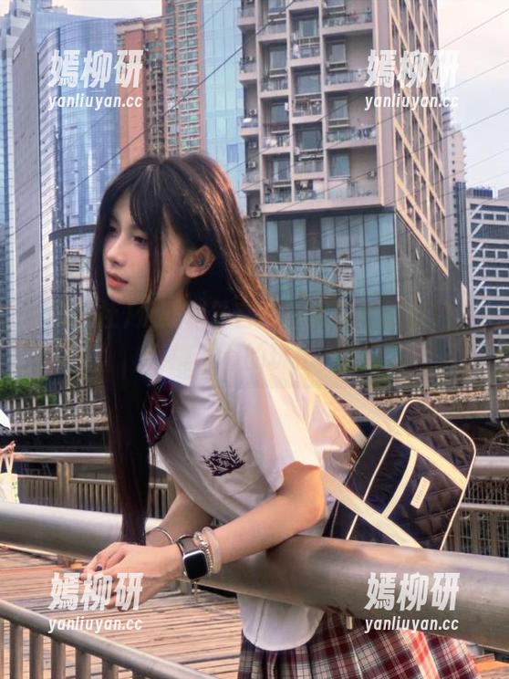 从黑料社官网到天花板的姿势，搞不懂的玩法。