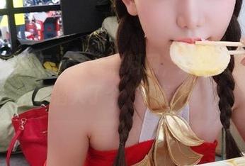 每次登录黑料网，我都觉得自己像是潜入了个‘瓜经社’！