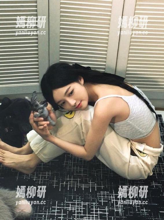 嘘……偷偷告诉你，黑料网的入口大家都是各有所图呀，不过得小心点。